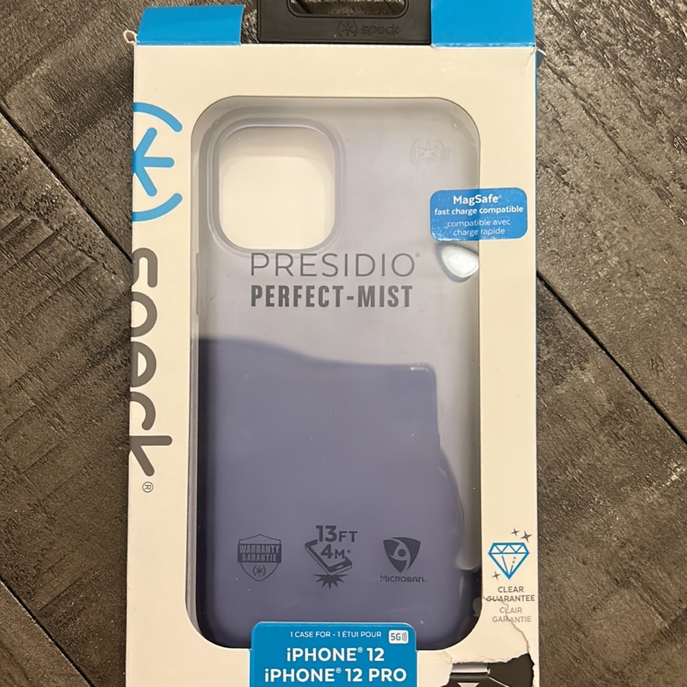 Speck iPhone 12/12 Pro Case